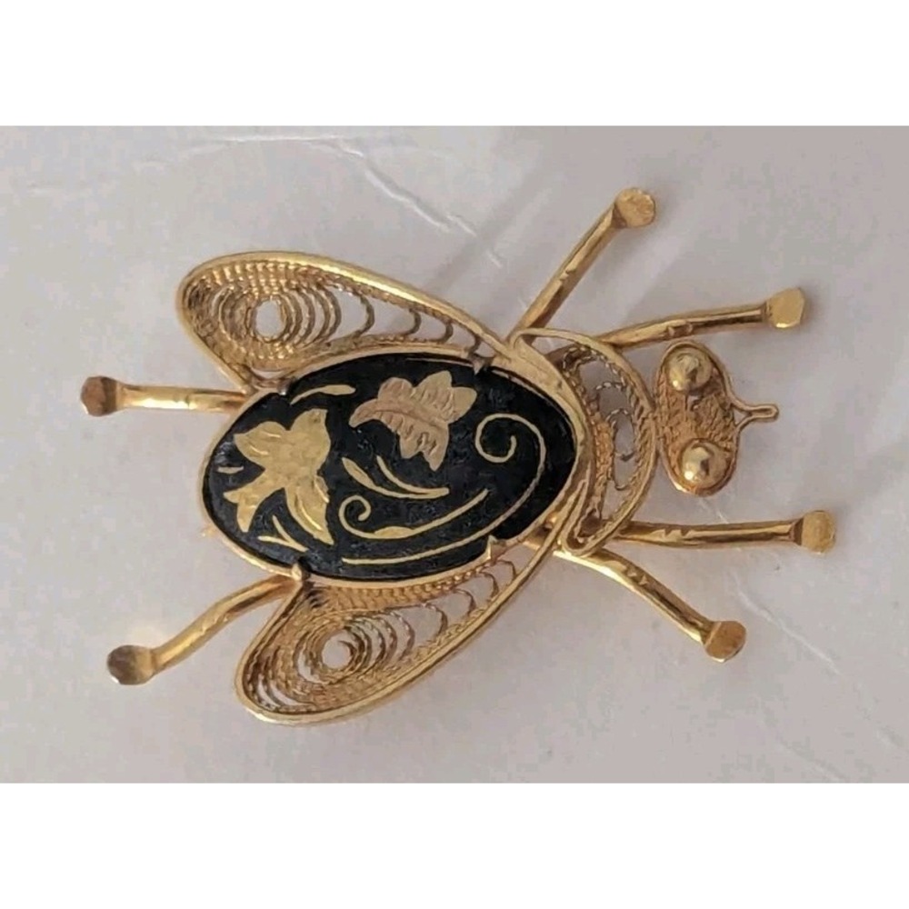 Vintage Damascene Insect Fly Bug Black & Gold Toned Filigree Brooch Pin Bird - Picture 2 of 5